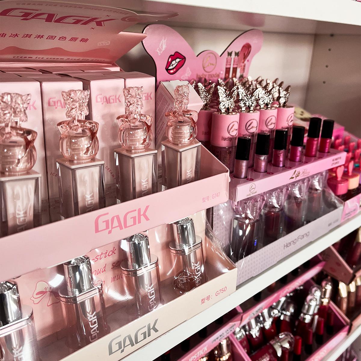 Lote de Labiales,. Bálsamos, Lip Gloss, Lip Oil, Lip Tint, Pintalabios, Mate, Brillo, Divertidos, Cutes, Satinados. Labi