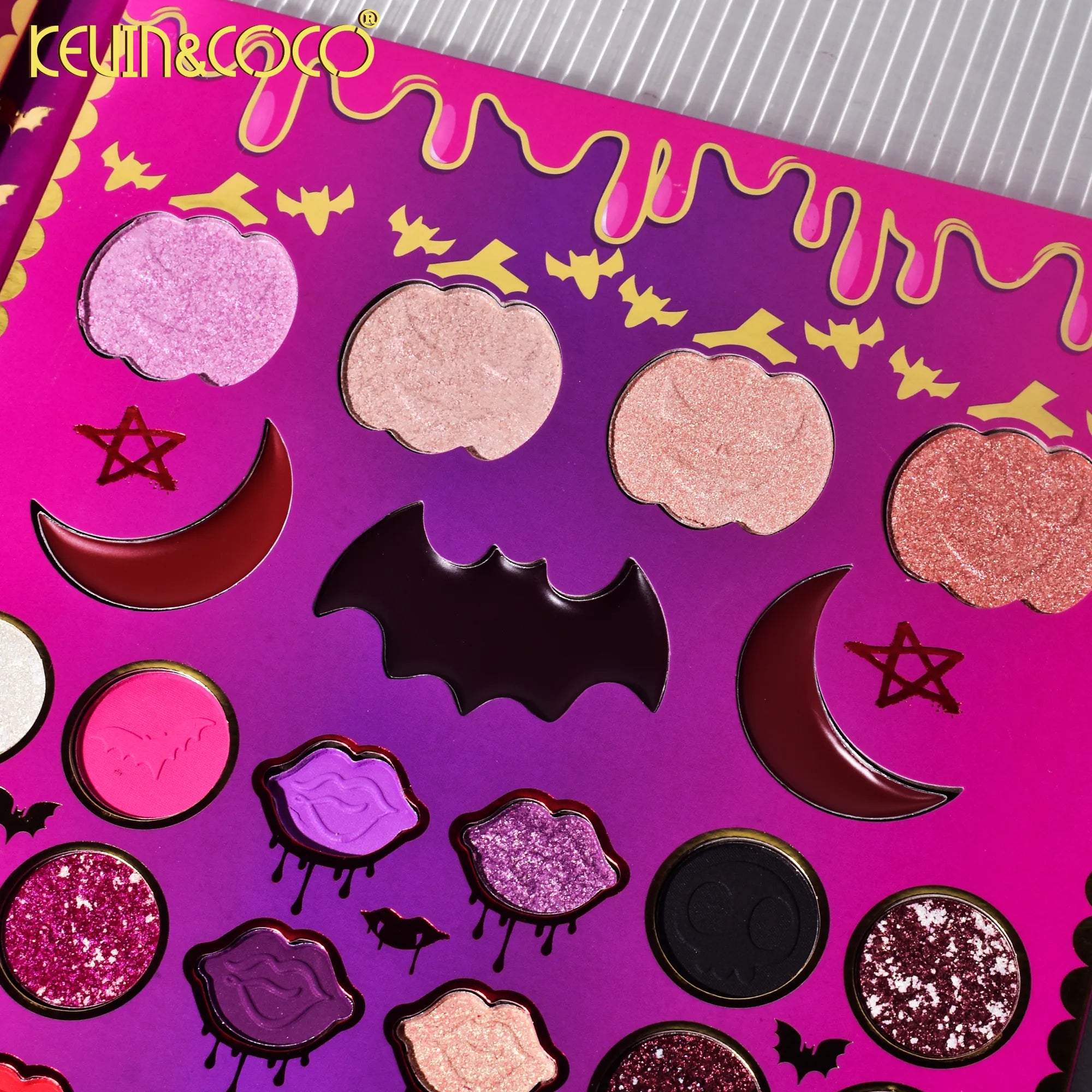 Paleta de Sombras de Ojos de 61 Colores de Vampire Girl