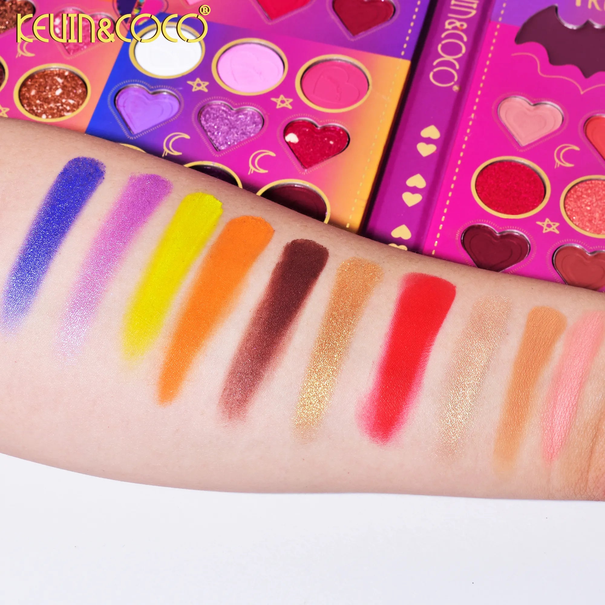 Paleta de Sombras de Cjos de 76 Colores en Forma de Pareja de Vampiros