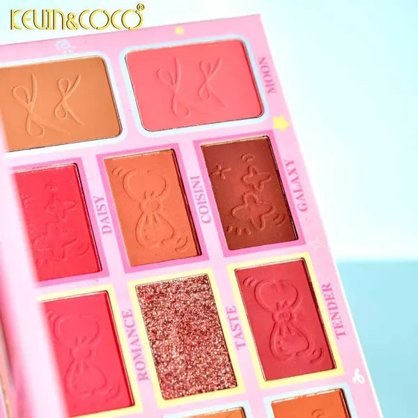 Paleta de sombras de ojos DreamWeaver Express de 26 colores .